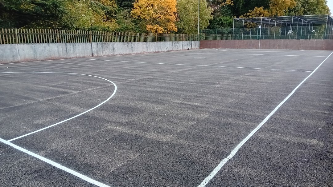 MUGA- Outdoor Netball Courts at Chislehurst & Sidcup Grammar School in London
