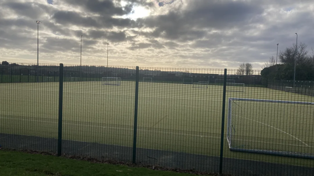 Synthetic Pitch for Hire in Shefford | Meadowhead School | Vivify Venues