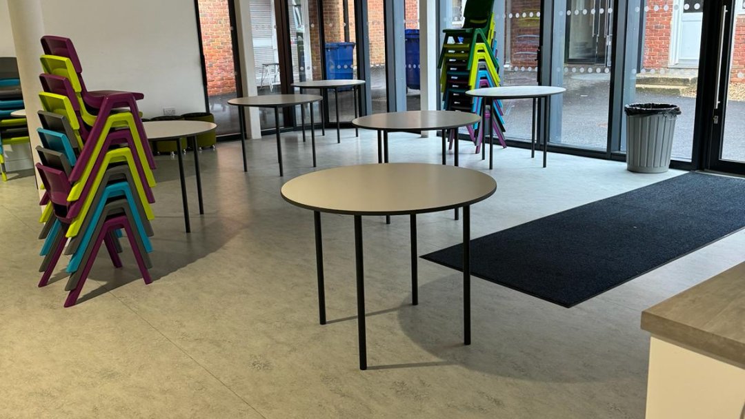 6th Form Hub / Common Room at Windsor Girls School in Windsor