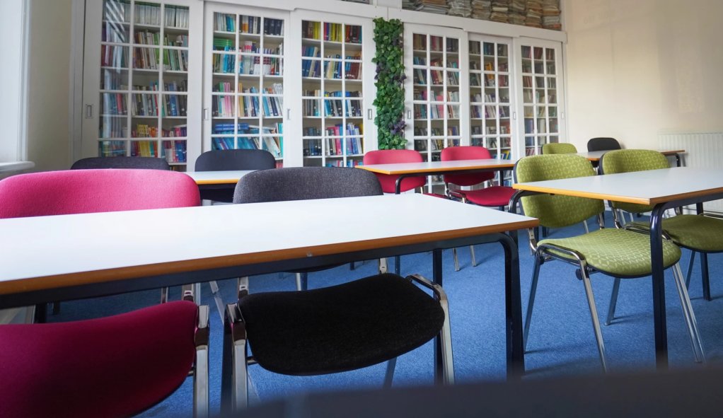 Room 102 12 Capacity at North London College in London
