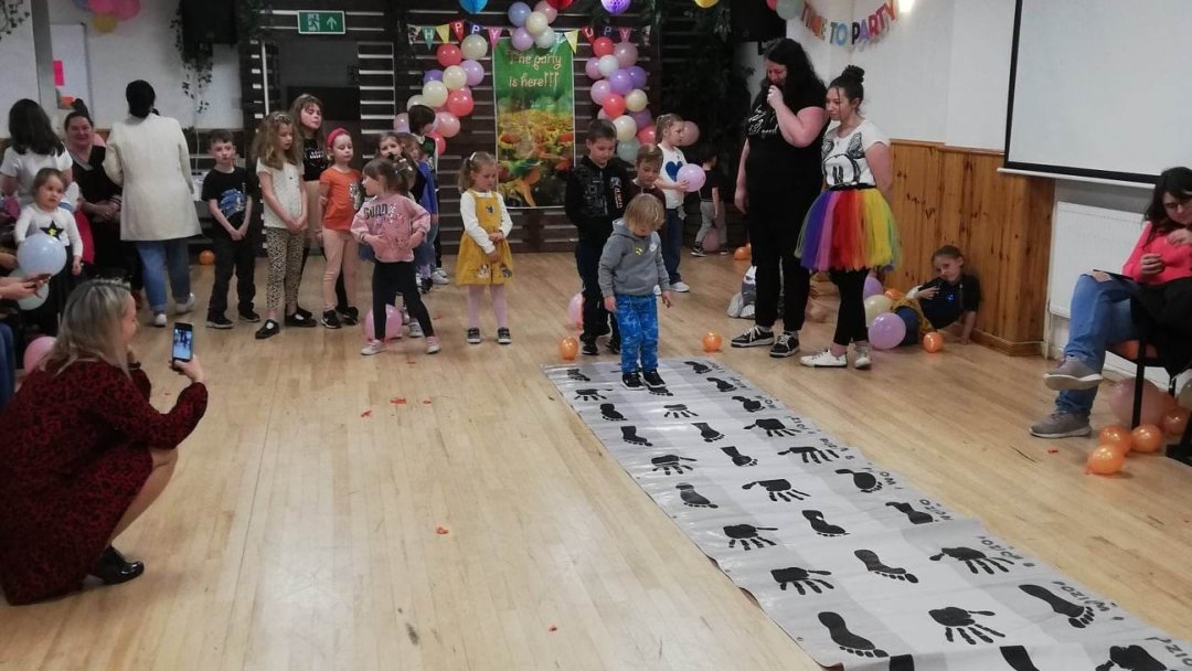 Zobacz Main Hall at The Polish Community Centre in Bradford