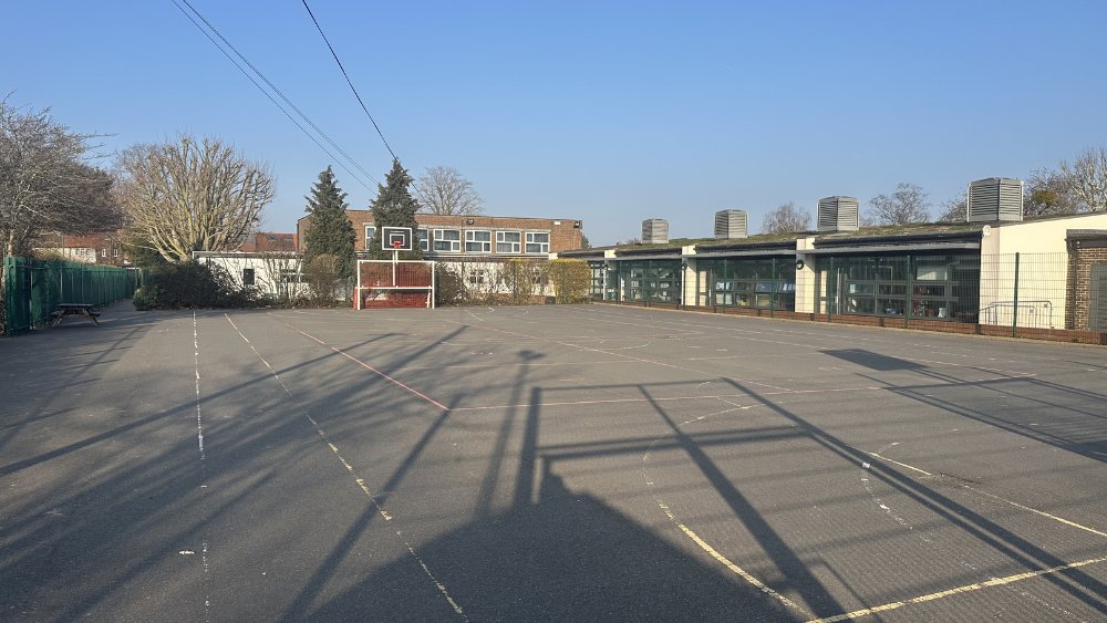 MUGA at Heathfield Junior School in London