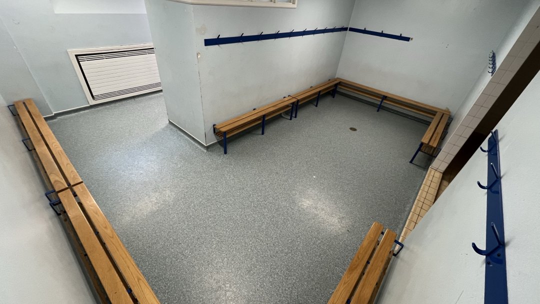 Changing Rooms & Showers at Sir Harry Community College in Peterborough