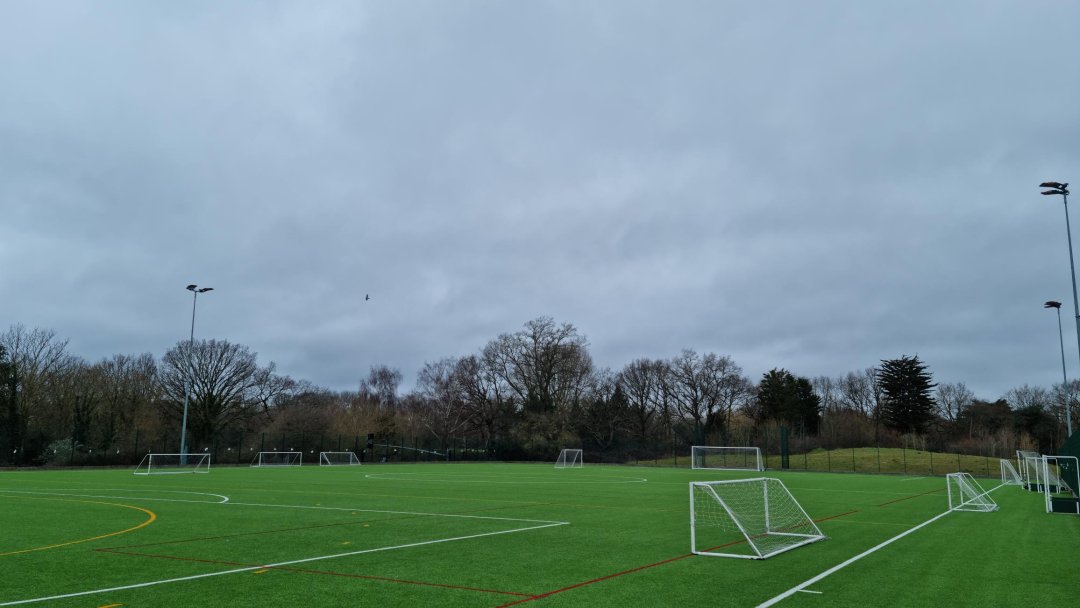 3G Pitch at Leigh Stationers' Academy in London