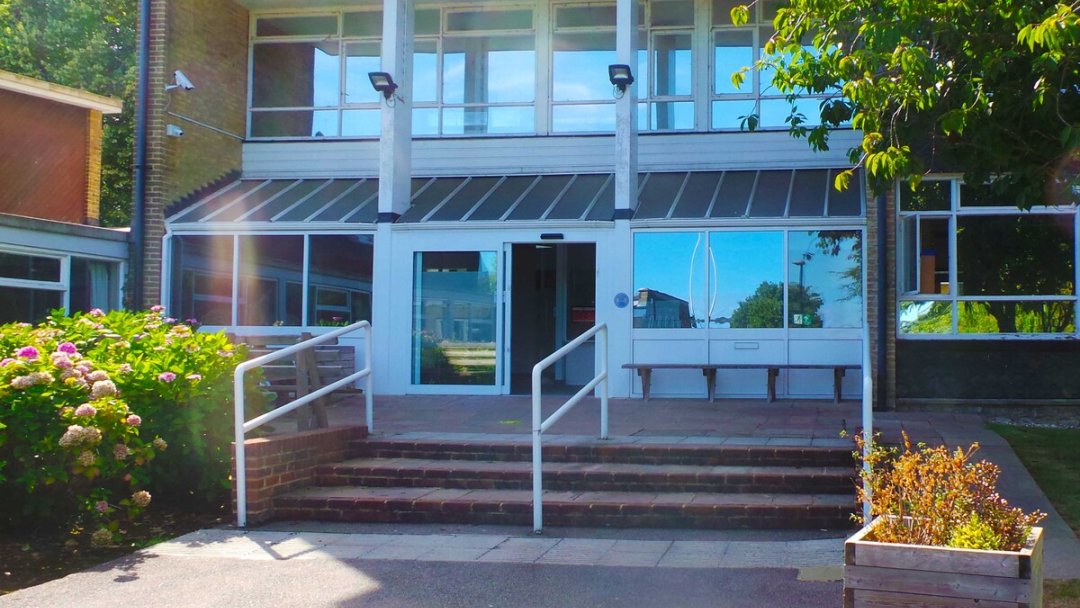 Weald Of Kent Grammar School (Tonbridge) Featured Image